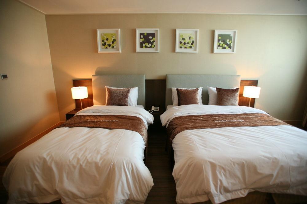 Hyunjin Tourist Hotel Donghae Exterior foto